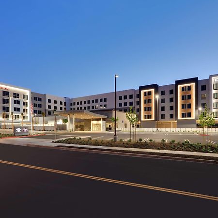 Hampton Inn By Hilton Irvine Spectrum ليك فوريست المظهر الخارجي الصورة